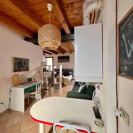 Lejlighed Bright, Cozy In The Heart Of *