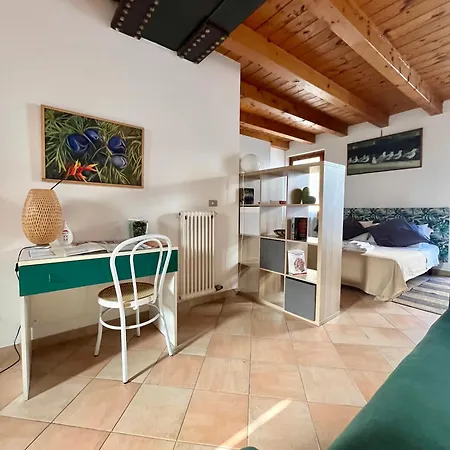 Bright, Cozy In The Heart Of *
