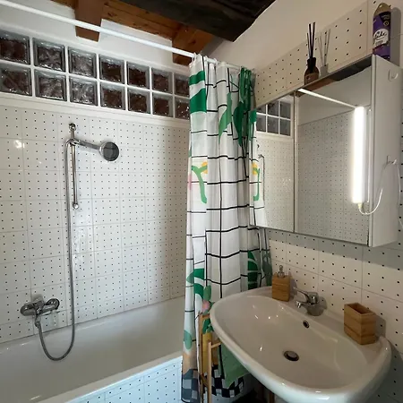 Bright, Cozy In The Heart Of Apartmán Verona